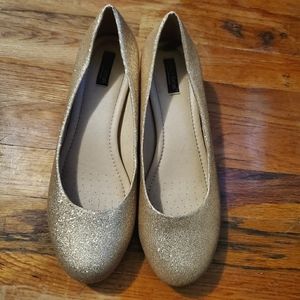 Sparkley Gold Low Wedges